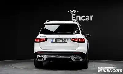 Mercedes-Benz GLB-Class 2022 2.0 Автомат в Москве № 150657, миниатюра 4