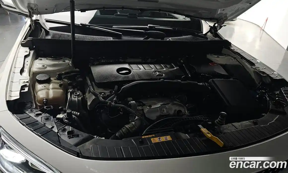 Mercedes-Benz GLB-Class 2022 2.0 Автомат в Москве № 150657, фото 6