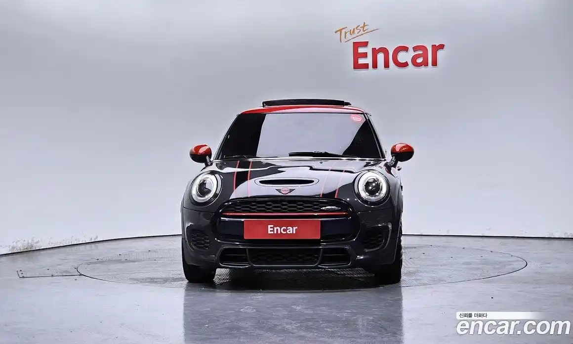 Mini Cooper 2015 2.0 Автомат в Москве № 156248, фото 1