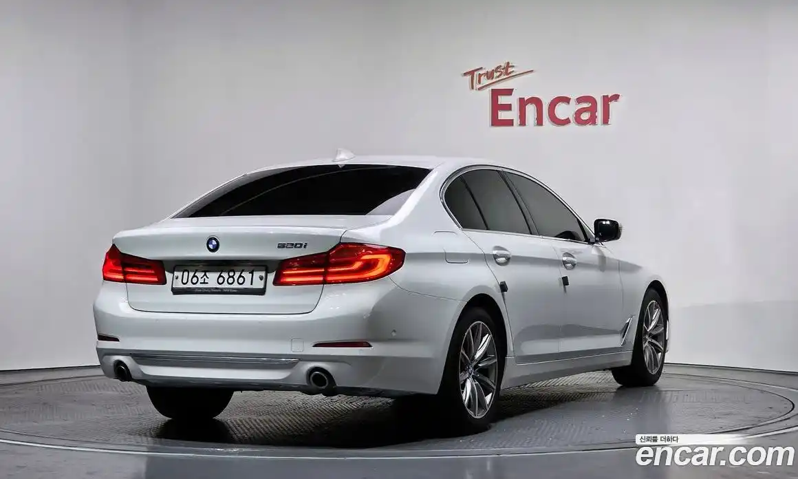 BMW 5-Series 2019 2.0 Автомат в Москве № 158998, фото 17