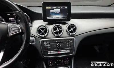 Mercedes-Benz CLA-Class 2017 2.0 Автомат в Москве № 159047, миниатюра 10