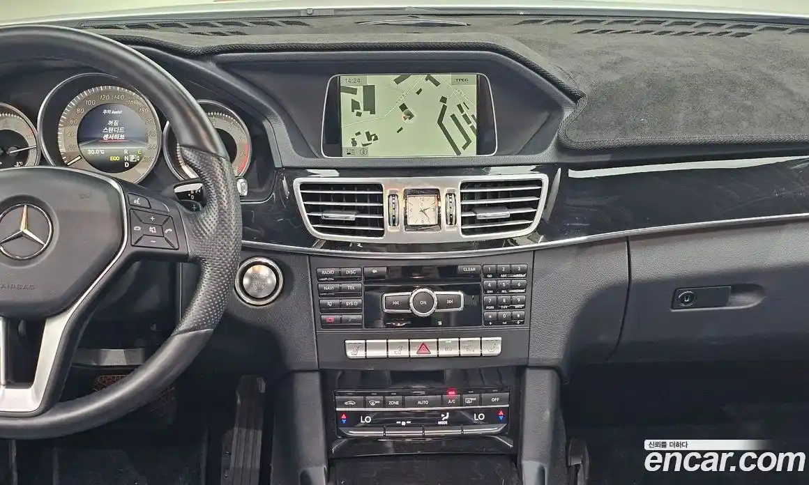 Mercedes-Benz E-Class 2014 3.5 Автомат в Москве № 160693, фото 14