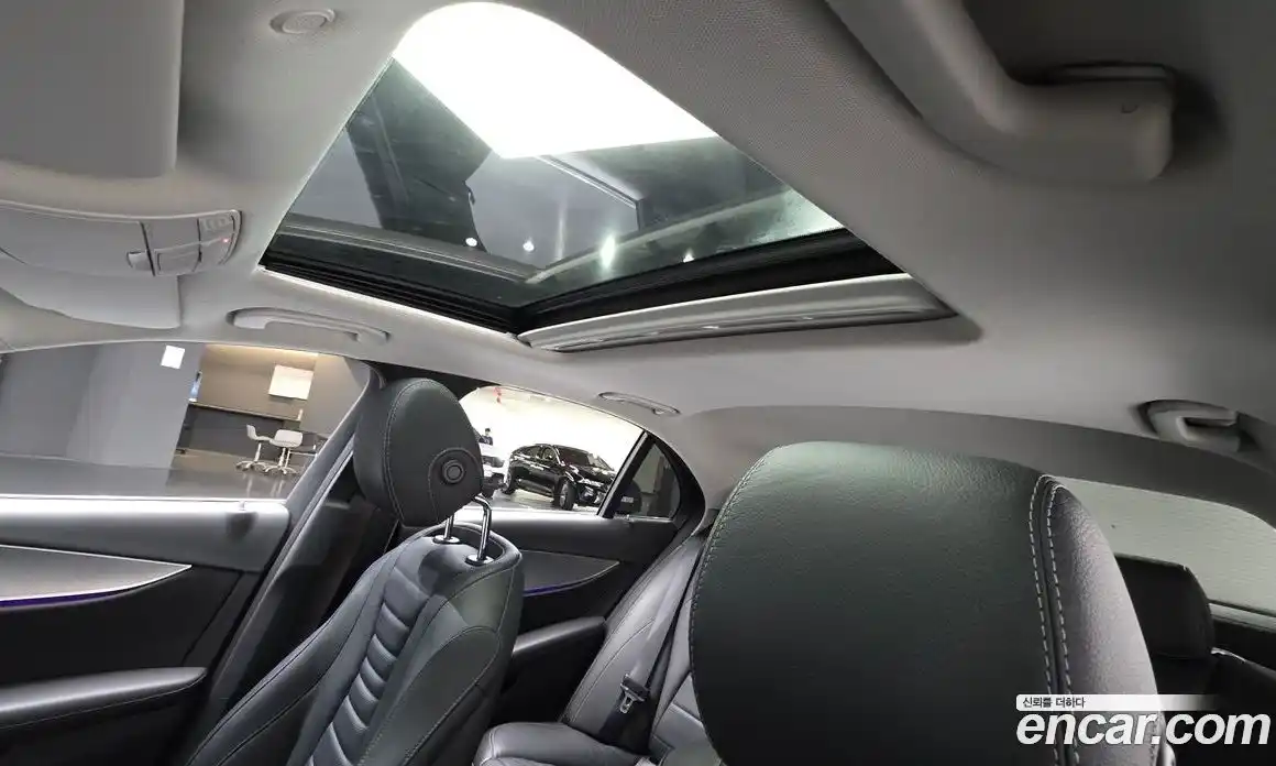 Mercedes-Benz E-Class 2020 2.0 Автомат в Москве № 161306, фото 9