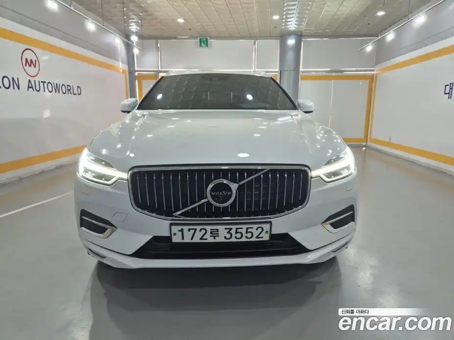 Volvo XC60 2020 2.0 Автомат в Москве № 164834, фото 1