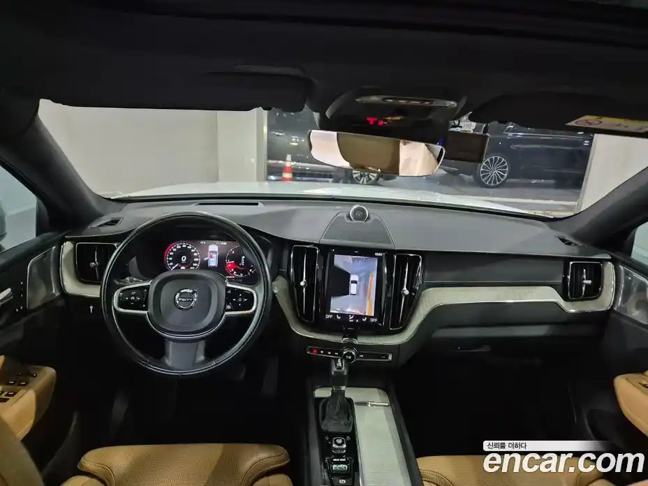 Volvo XC60 2020 2.0 Автомат в Москве № 164834, фото 10