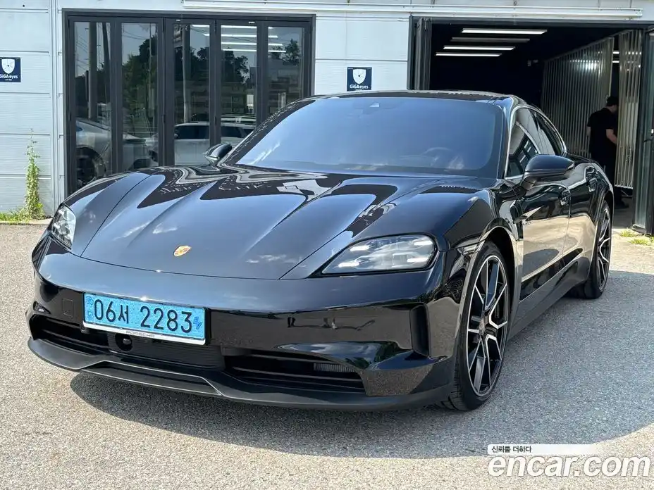 Porsche Taycan 2025 1.0 Автомат в Москве № 164895, фото 18