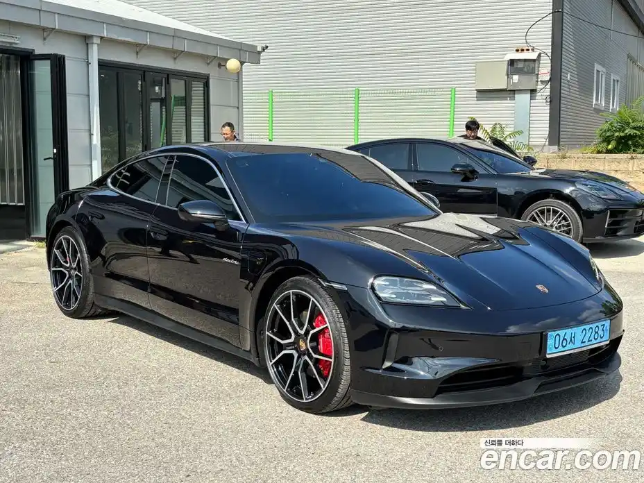 Porsche Taycan 2025 1.0 Автомат в Москве № 164895, фото 4