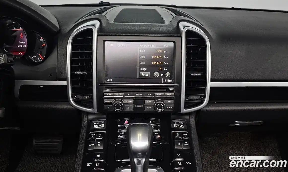 Porsche Cayenne 2014 3.0 Автомат в Москве № 165704, фото 14