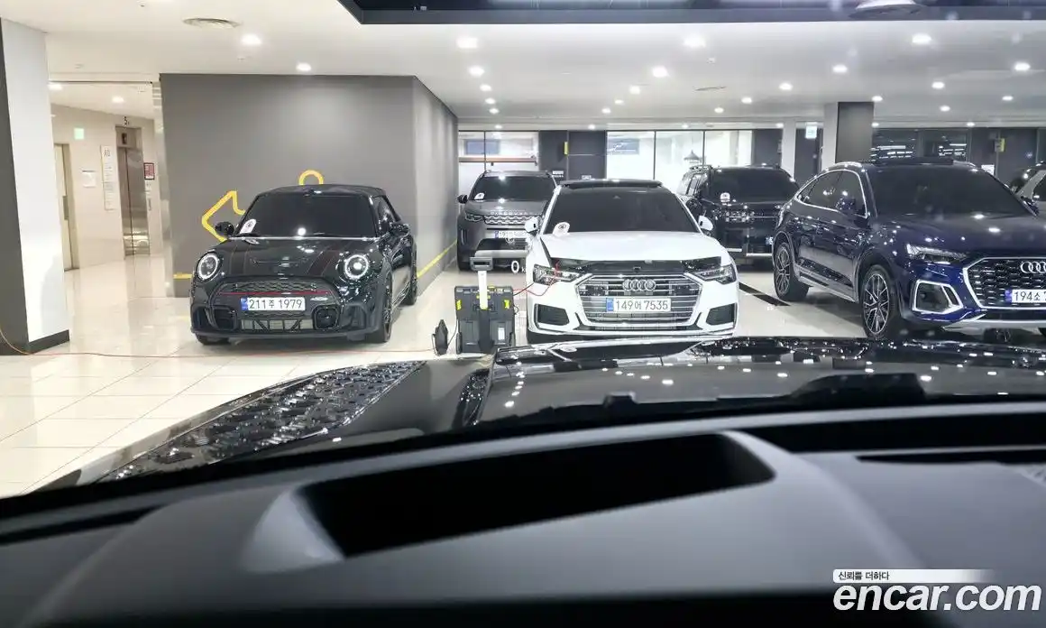 Land Rover Range-Rover Evoque 2025 2.0 Автомат в Москве № 166024, фото 13