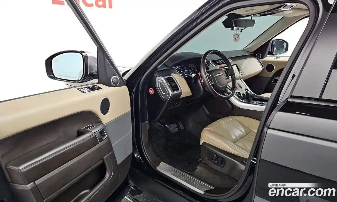 Land Rover Range-Rover Sport 2018 3.0 Автомат в Москве № 166491, фото 9