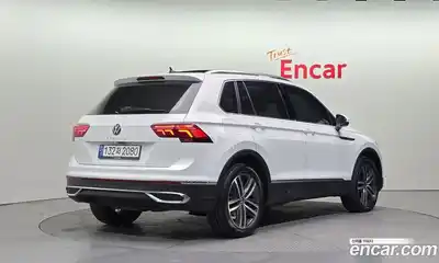 Volkswagen Tiguan 2022 2.0 Автомат в Москве № 168702, миниатюра 2