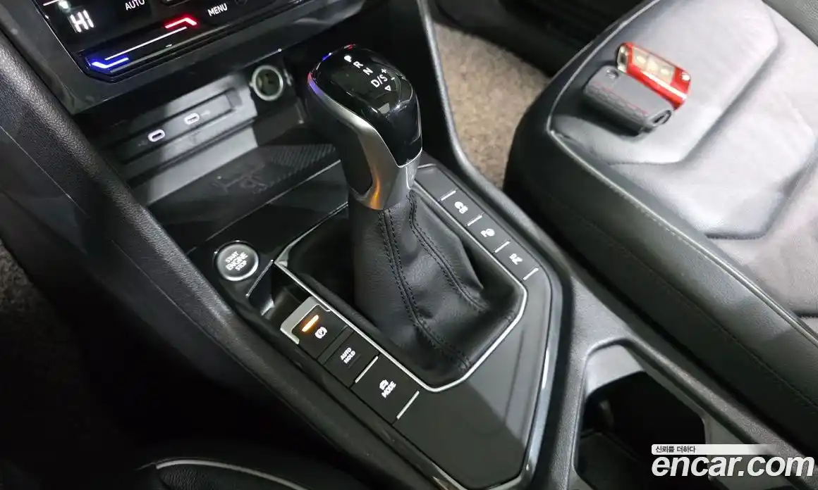 Volkswagen Tiguan 2022 2.0 Автомат в Москве № 168702, фото 9