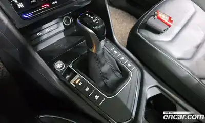 Volkswagen Tiguan 2022 2.0 Автомат в Москве № 168702, миниатюра 9