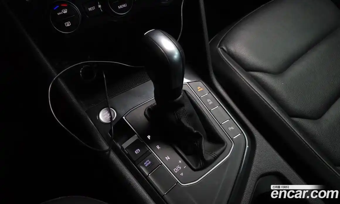 Volkswagen Tiguan 2020 2.0 Автомат в Москве № 168880, фото 18