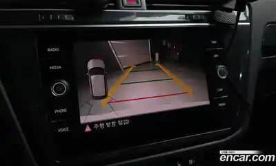 Volkswagen Tiguan 2020 2.0 Автомат в Москве № 168880, миниатюра 4