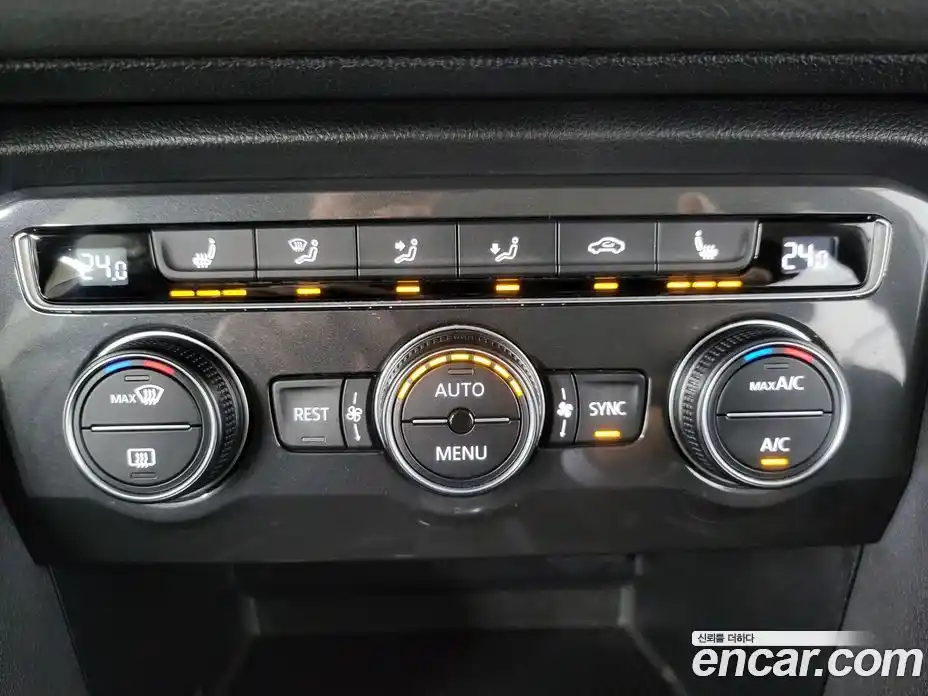 Volkswagen Tiguan 2020 2.0 Автомат в Москве № 169276, фото 13