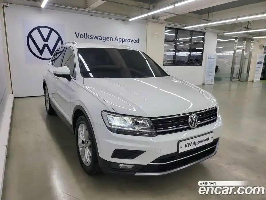 Volkswagen Tiguan 2020 2.0 Автомат в Москве № 169276, фото 15