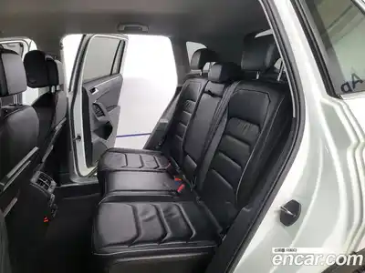 Volkswagen Tiguan 2020 2.0 Автомат в Москве № 169276, миниатюра 10