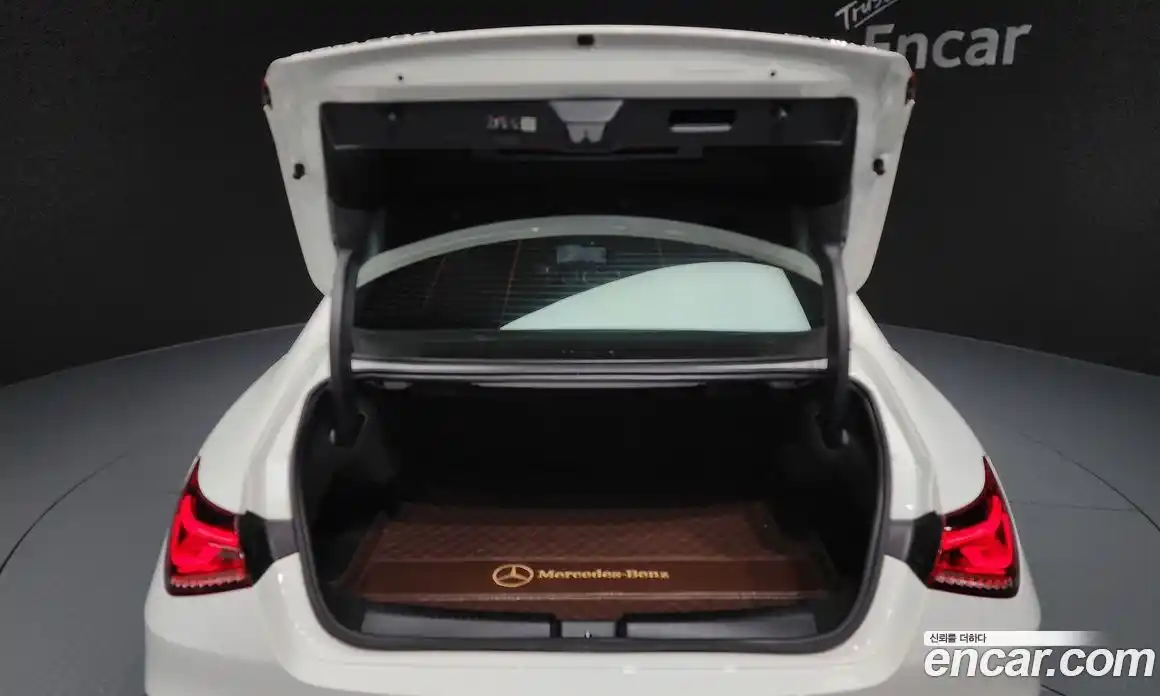 Mercedes-Benz CLA-Class 2023 2.0 Автомат в Москве № 174937, фото 11