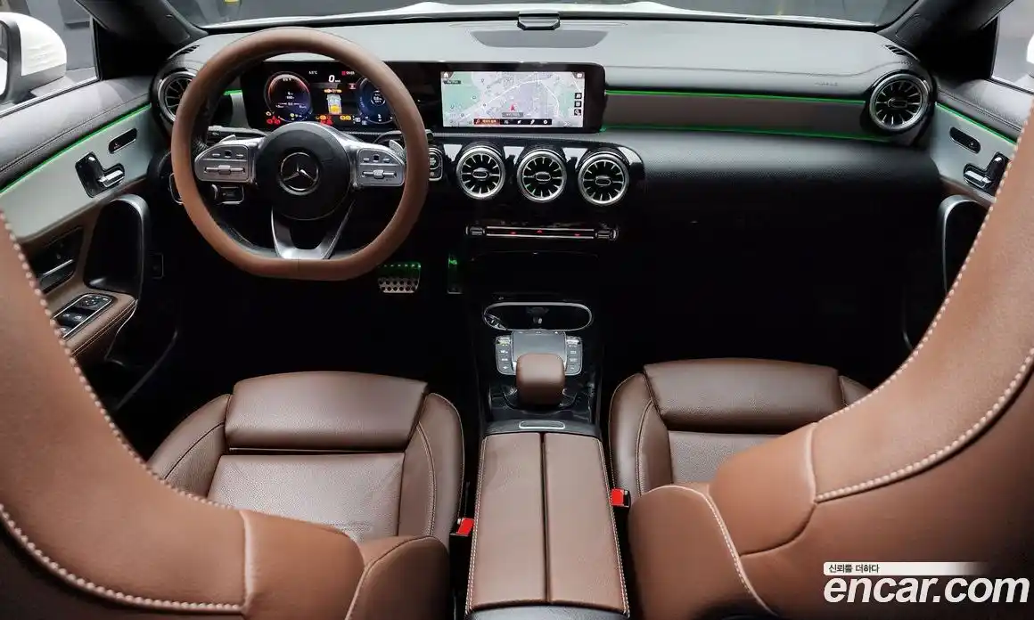 Mercedes-Benz CLA-Class 2023 2.0 Автомат в Москве № 174937, фото 13