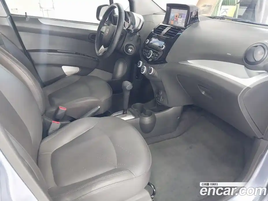 Chevrolet Spark 2014 1.0 Автомат в Москве № 175819, фото 14