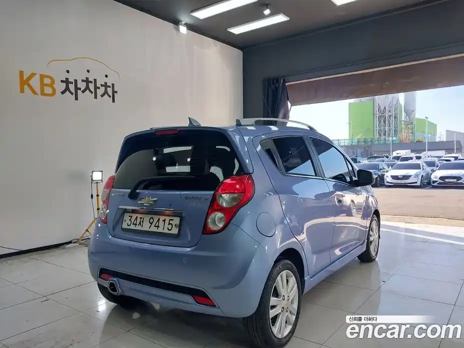 Chevrolet Spark 2014 1.0 Автомат в Москве № 175819, фото 3