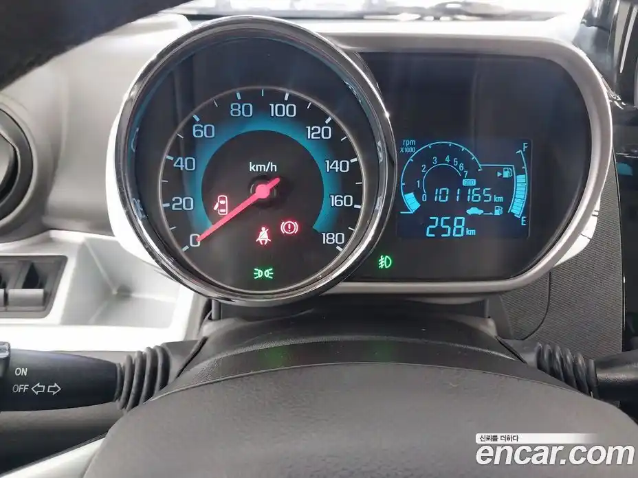 Chevrolet Spark 2014 1.0 Автомат в Москве № 175819, фото 9