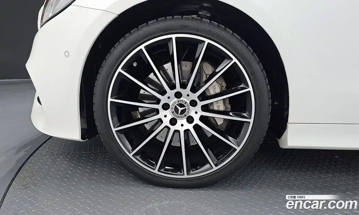 Mercedes-Benz E-Class 2019 3.0 Автомат в Москве № 179764, фото 14