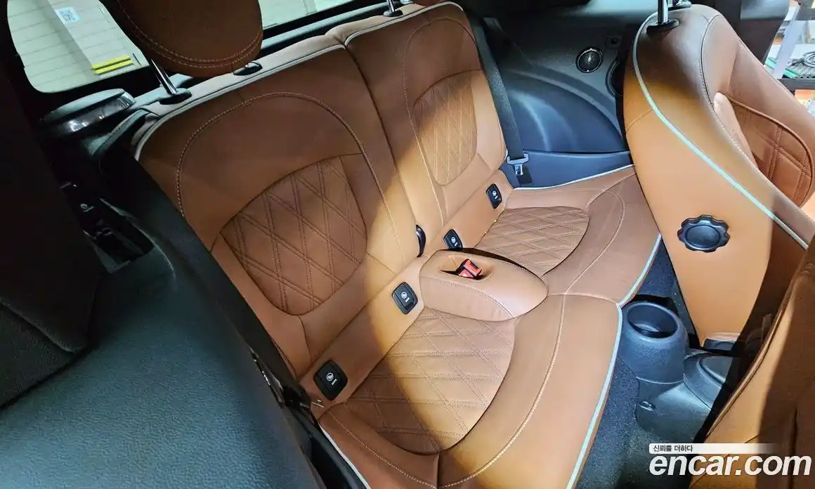 Mini Cooper Convertible 2024 2.0 Автомат в Москве № 182297, фото 9