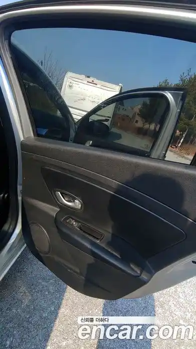 Renault SM3 2015 Автомат в Москве № 186341, фото 12