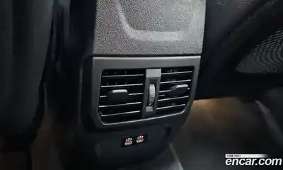 BMW 1-Series 2024 2.0 Автомат в Москве № 187200, миниатюра 4