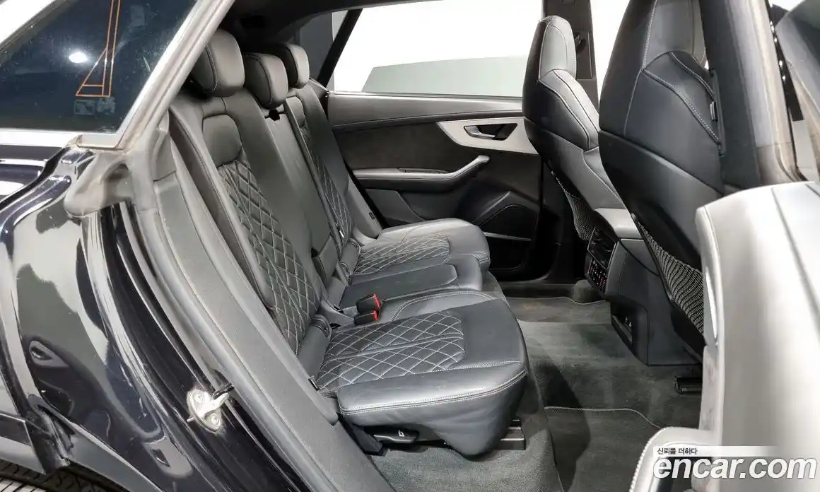 Audi Q8 2021 3.0 Автомат в Москве № 196286, фото 20