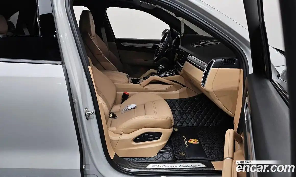 Porsche Cayenne 2023 3.0 Автомат в Москве № 197139, фото 12