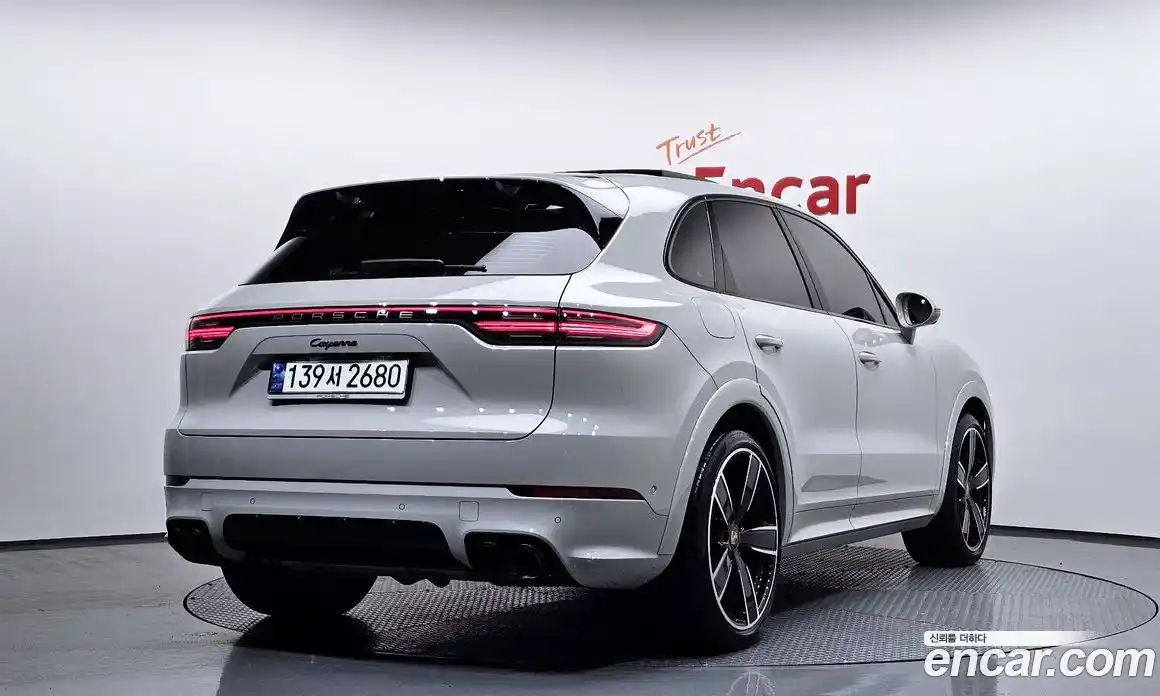 Porsche Cayenne 2023 3.0 Автомат в Москве № 197139, фото 9