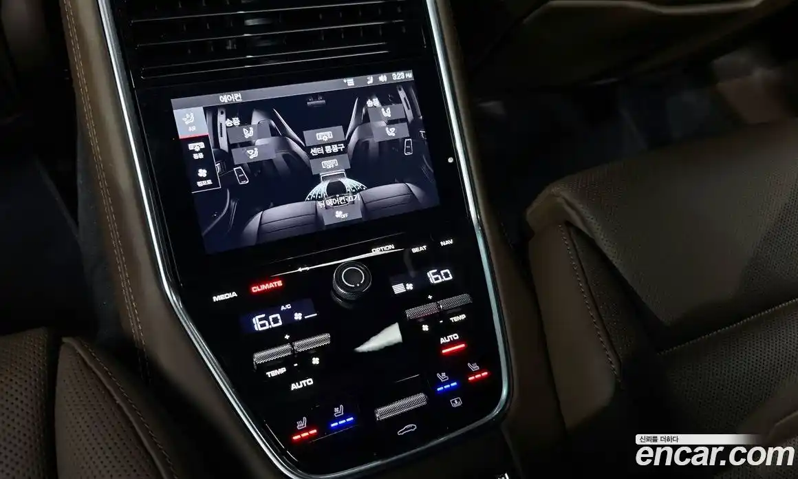 Porsche Panamera 2023 4.0 Автомат в Москве № 197174, фото 9