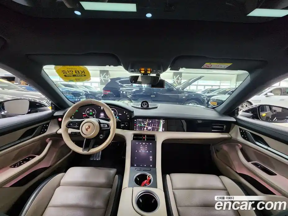 Porsche Taycan 2025 0.1 Автомат в Москве № 197908, фото 15