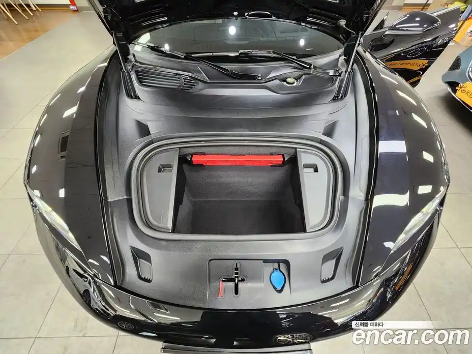 Porsche Taycan 2025 0.1 Автомат в Москве № 197908, фото 19