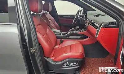 Porsche Cayenne 2021 3.0 Автомат в Москве № 197962, миниатюра 10