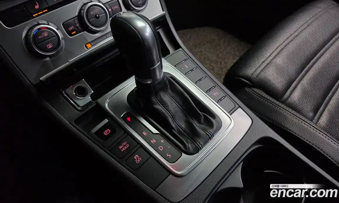 Volkswagen CC 2013 2.0 Автомат в Москве № 199216, фото 6