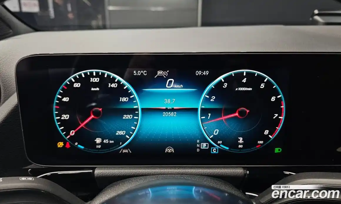 Mercedes-Benz GLA-Class 2022 2.0 Автомат в Москве № 204460, фото 16