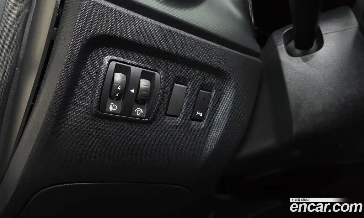 Renault QM3 2015 1.5 Автомат в Москве № 208915, фото 14