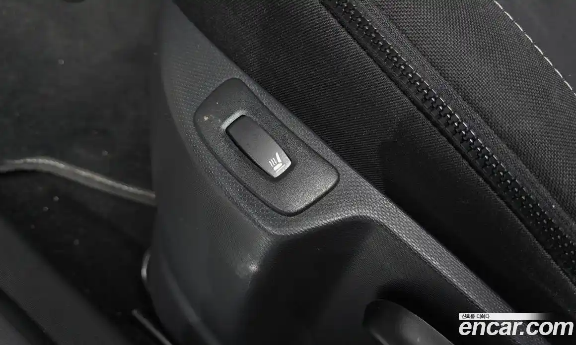 Renault QM3 2015 1.5 Автомат в Москве № 208915, фото 18