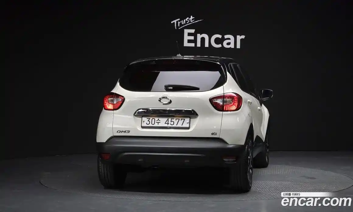 Renault QM3 2015 1.5 Автомат в Москве № 208915, фото 4