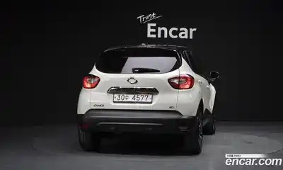 Renault QM3 2015 1.5 Автомат в Москве № 208915, миниатюра 4