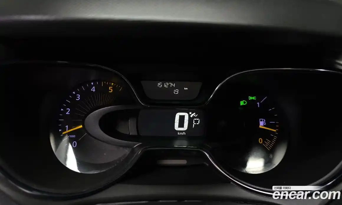 Renault QM3 2015 1.5 Автомат в Москве № 208915, фото 8