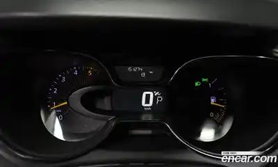 Renault QM3 2015 1.5 Автомат в Москве № 208915, миниатюра 8