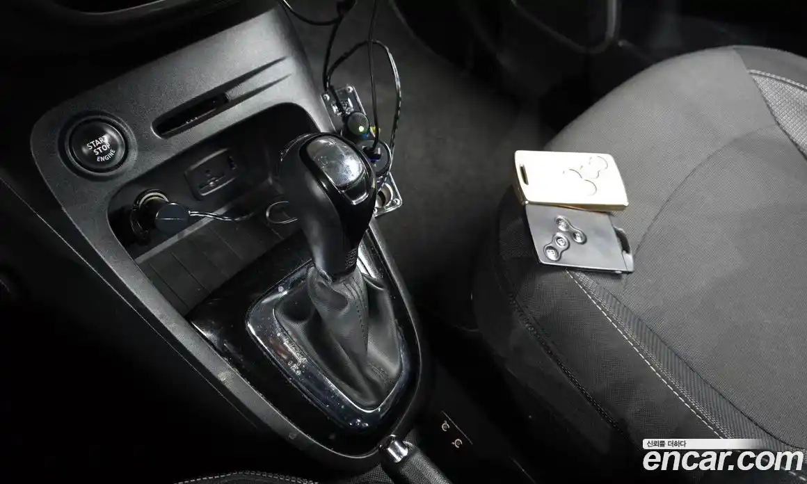 Renault QM3 2015 1.5 Автомат в Москве № 208915, фото 9