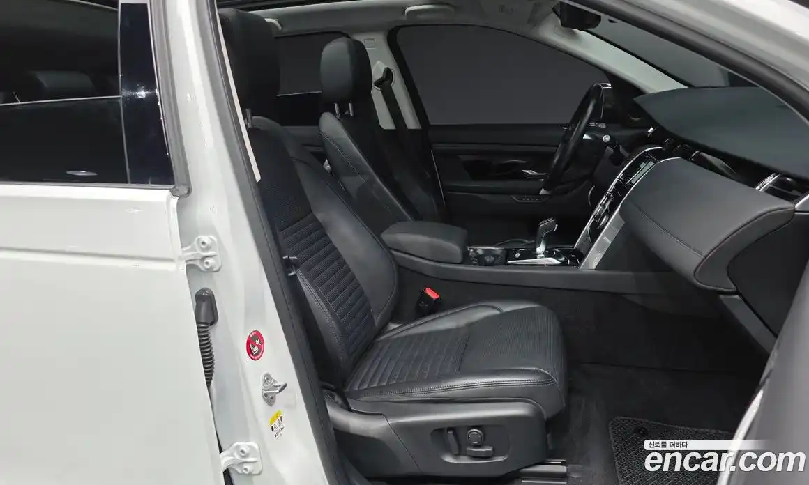 Land Rover Discovery Sport 2020 2.0 Автомат в Москве № 213422, фото 12