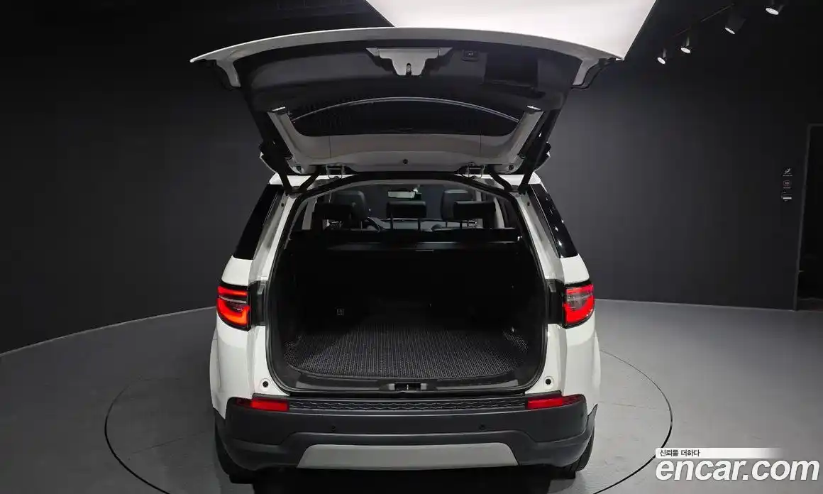 Land Rover Discovery Sport 2020 2.0 Автомат в Москве № 213422, фото 15