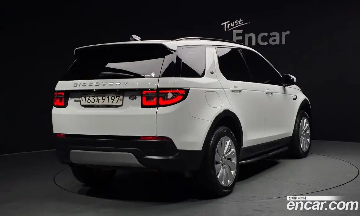 Land Rover Discovery Sport 2020 2.0 Автомат в Москве № 213422, фото 16